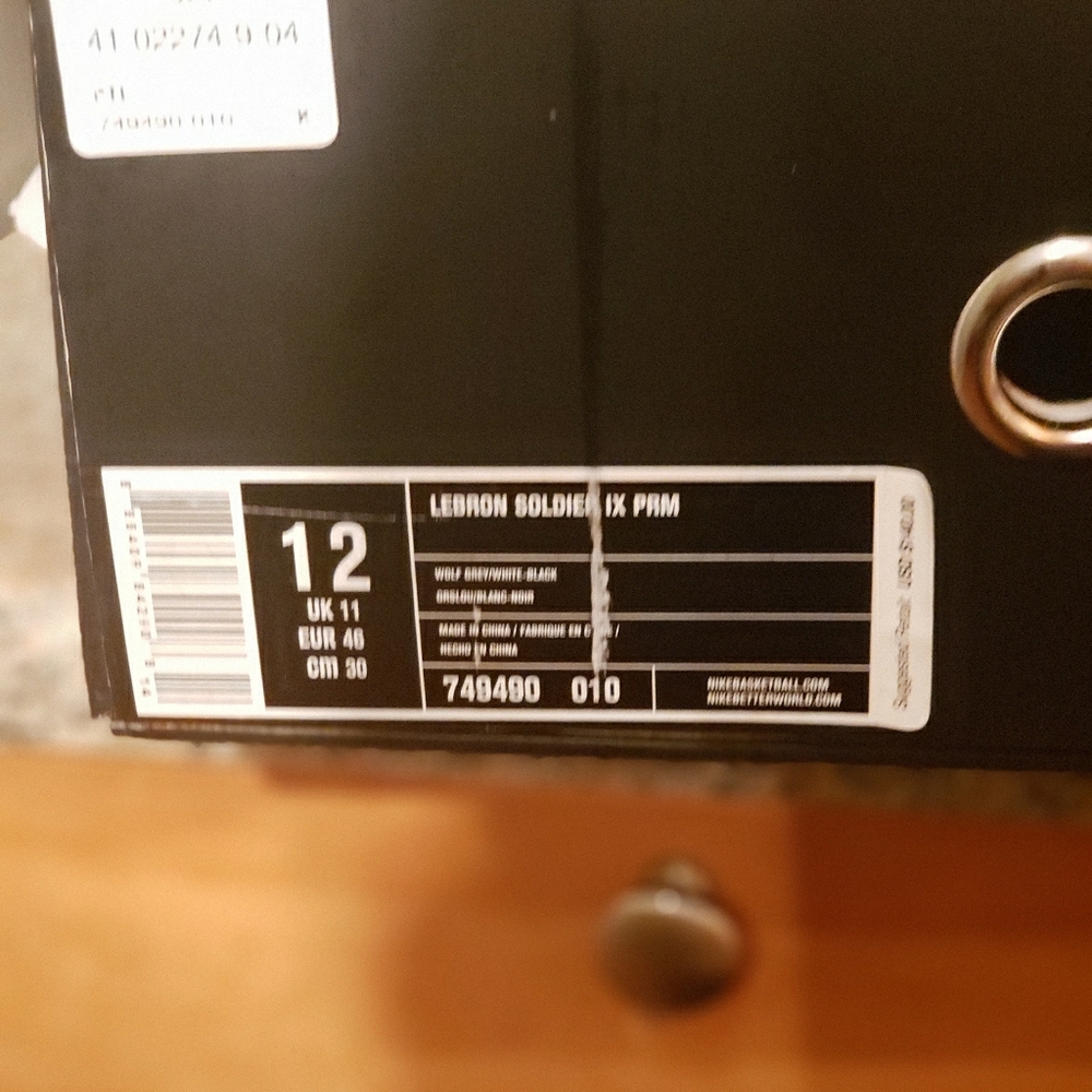 Lebron Soldiers Premium